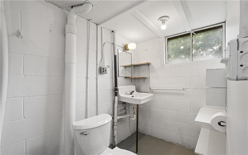 15 Maple Street, Ellsworth, 15331, 2 Bedrooms Bedrooms, 6 Rooms Rooms,2 BathroomsBathrooms,Residential,For Sale,Maple Street,1765567