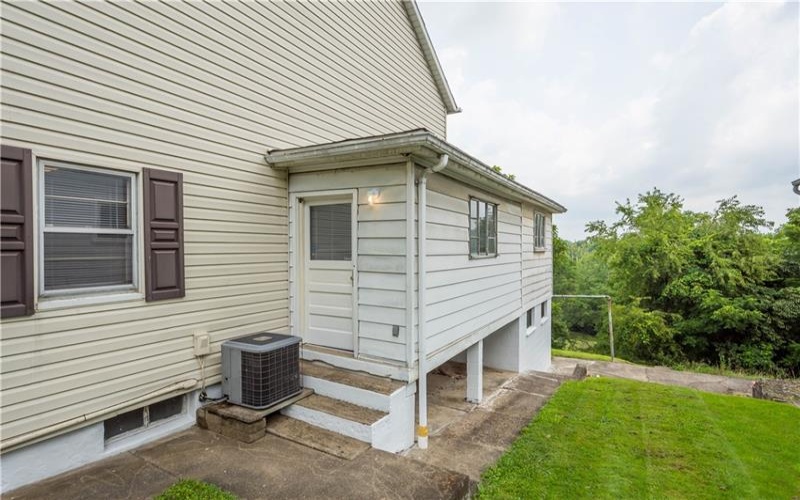 15 Maple Street, Ellsworth, 15331, 2 Bedrooms Bedrooms, 6 Rooms Rooms,2 BathroomsBathrooms,Residential,For Sale,Maple Street,1765567