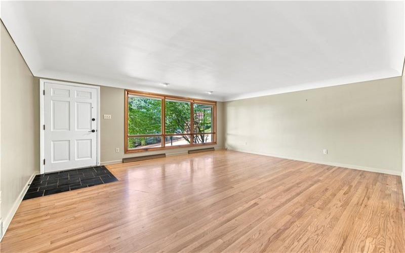 708 Florida Ave, Jeannette, 15644, 3 Bedroom Bedrooms, 9 Room Rooms,2 BathroomBathrooms,Residential,For Sale,Florida Ave,1767097