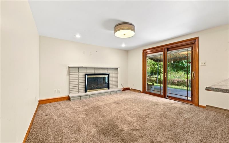 708 Florida Ave, Jeannette, 15644, 3 Bedroom Bedrooms, 9 Room Rooms,2 BathroomBathrooms,Residential,For Sale,Florida Ave,1767097