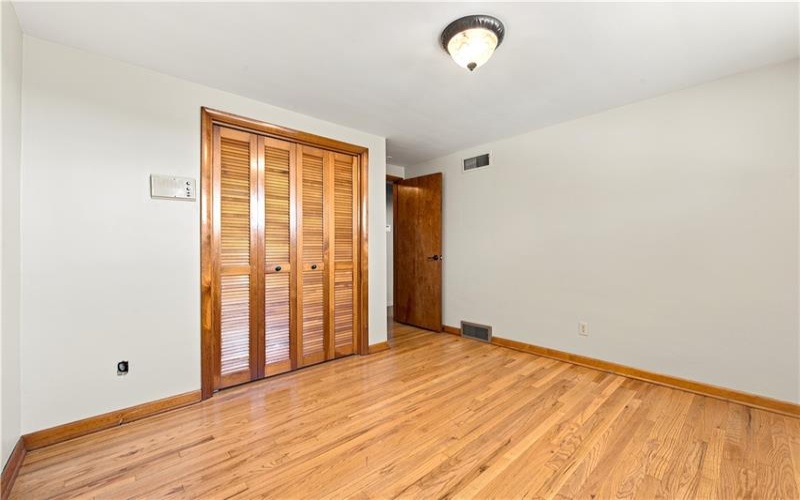 708 Florida Ave, Jeannette, 15644, 3 Bedroom Bedrooms, 9 Room Rooms,2 BathroomBathrooms,Residential,For Sale,Florida Ave,1767097