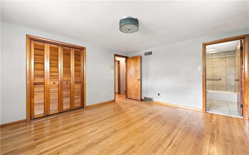 708 Florida Ave, Jeannette, 15644, 3 Bedroom Bedrooms, 9 Room Rooms,2 BathroomBathrooms,Residential,For Sale,Florida Ave,1767097