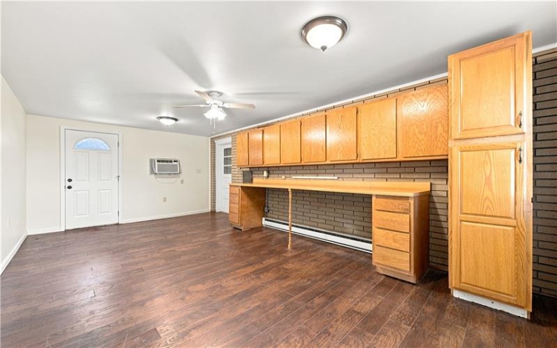 708 Florida Ave, Jeannette, 15644, 3 Bedroom Bedrooms, 9 Room Rooms,2 BathroomBathrooms,Residential,For Sale,Florida Ave,1767097