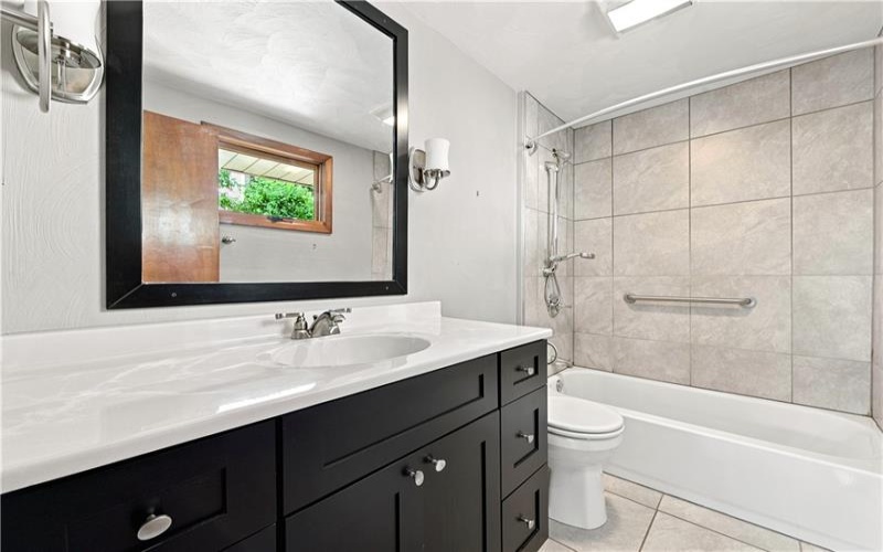 708 Florida Ave, Jeannette, 15644, 3 Bedroom Bedrooms, 9 Room Rooms,2 BathroomBathrooms,Residential,For Sale,Florida Ave,1767097