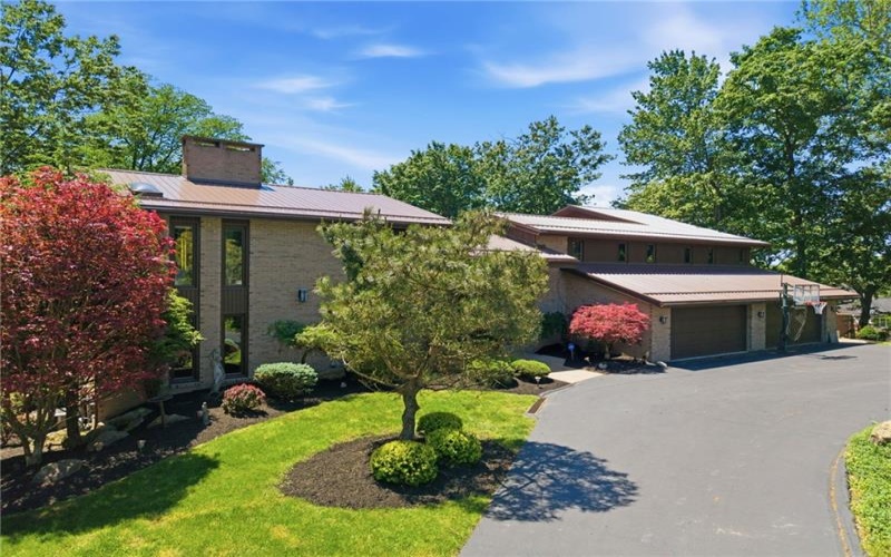 3150 Deerfield Ct, Murrysville, 15668, 5 Bedroom Bedrooms, ,3 BathroomBathrooms,Residential,For Sale,Deerfield Ct,1767123