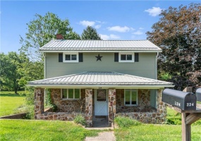 224 East End, Connellsville, 15425, 3 Bedrooms Bedrooms, ,1 BathroomBathrooms,Residential,For Sale,East End,1765653 224 East End, Connellsville, 15425, 3 Bedrooms Bedrooms, ,1 BathroomBathrooms,Residential,For Sale,East End,1765653