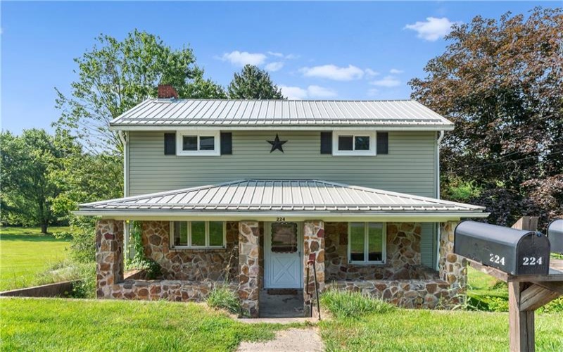 224 East End, Connellsville, 15425, 3 Bedrooms Bedrooms, ,1 BathroomBathrooms,Residential,For Sale,East End,1765653