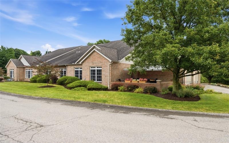 1002 Park Place Lane, Canonsburg, 15317, 3 Bedrooms Bedrooms, 10 Rooms Rooms,2.1 BathroomsBathrooms,Residential,For Sale,Park Place Lane,1767134