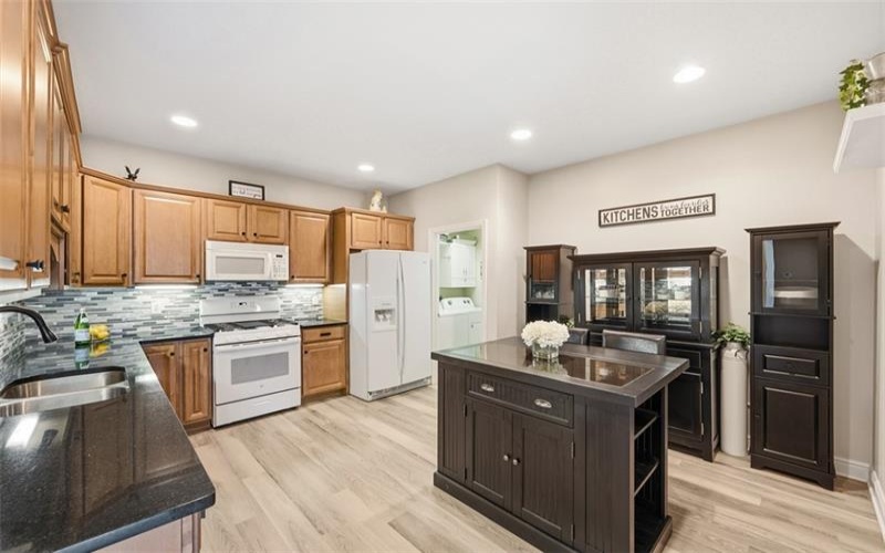 1002 Park Place Lane, Canonsburg, 15317, 3 Bedrooms Bedrooms, 10 Rooms Rooms,2.1 BathroomsBathrooms,Residential,For Sale,Park Place Lane,1767134