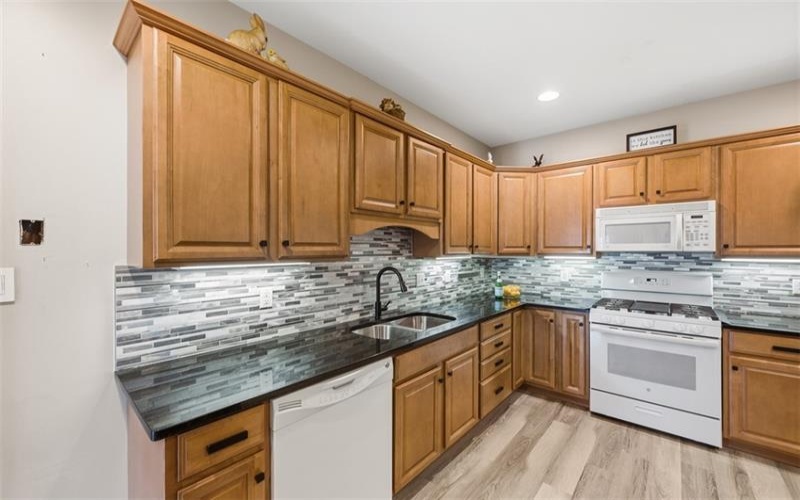 1002 Park Place Lane, Canonsburg, 15317, 3 Bedrooms Bedrooms, 10 Rooms Rooms,2.1 BathroomsBathrooms,Residential,For Sale,Park Place Lane,1767134