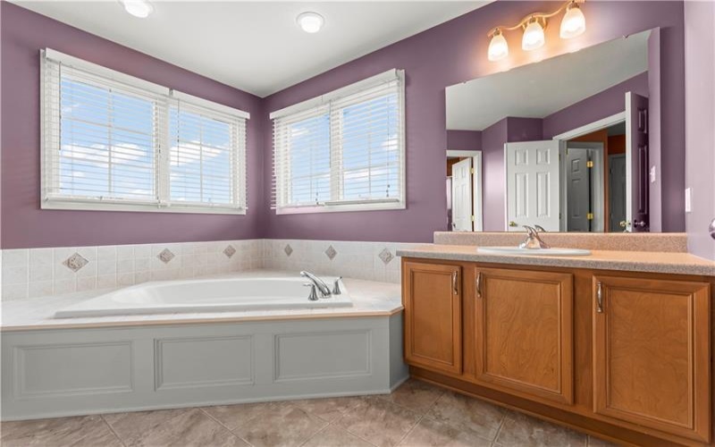 1019 Greenfield, Canonsburg, 15317, 5 Bedrooms Bedrooms, 13 Rooms Rooms,3.1 BathroomsBathrooms,Residential,For Sale,Greenfield,1767141