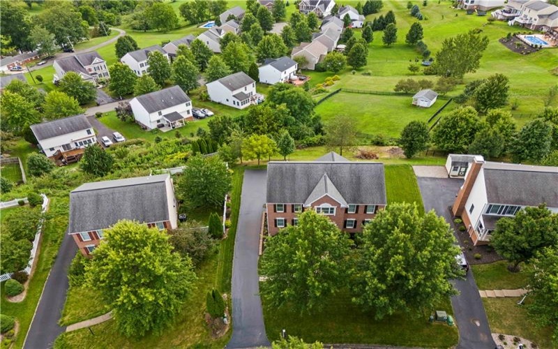 1019 Greenfield, Canonsburg, 15317, 5 Bedrooms Bedrooms, 13 Rooms Rooms,3.1 BathroomsBathrooms,Residential,For Sale,Greenfield,1767141