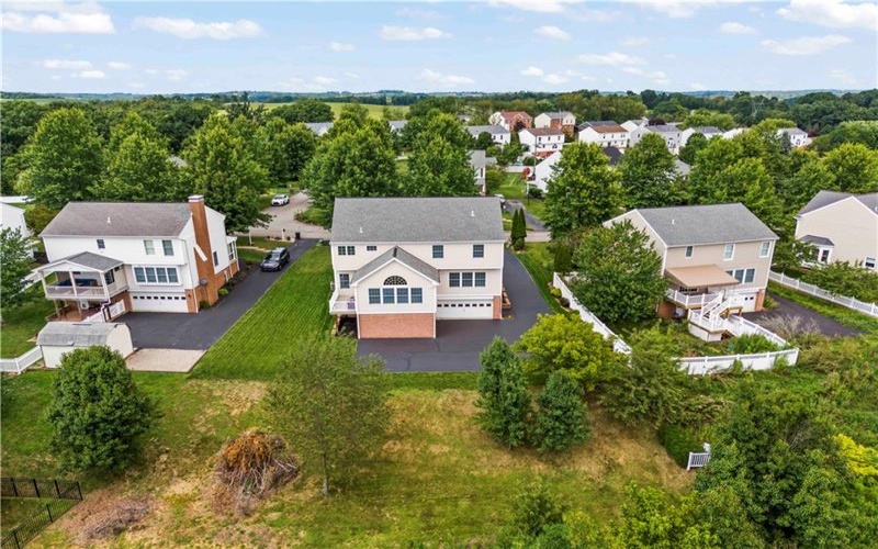 1019 Greenfield, Canonsburg, 15317, 5 Bedrooms Bedrooms, 13 Rooms Rooms,3.1 BathroomsBathrooms,Residential,For Sale,Greenfield,1767141