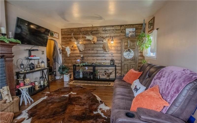170 Downer Ave, Uniontown, 15401, 3 Bedrooms Bedrooms, ,2 BathroomsBathrooms,Residential,For Sale,Downer Ave,1767144