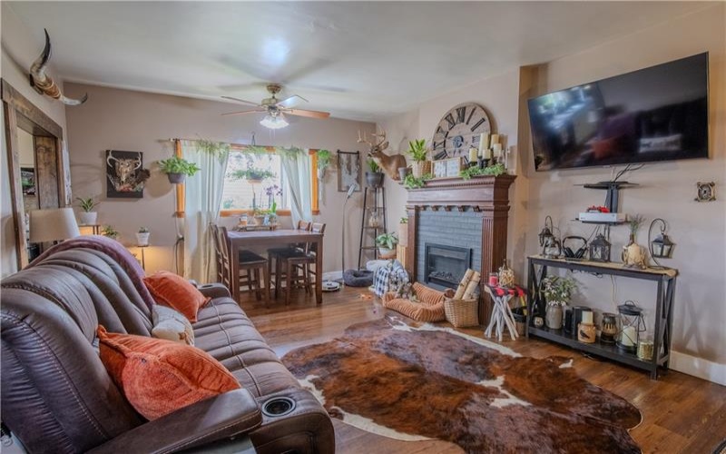 170 Downer Ave, Uniontown, 15401, 3 Bedrooms Bedrooms, ,2 BathroomsBathrooms,Residential,For Sale,Downer Ave,1767144