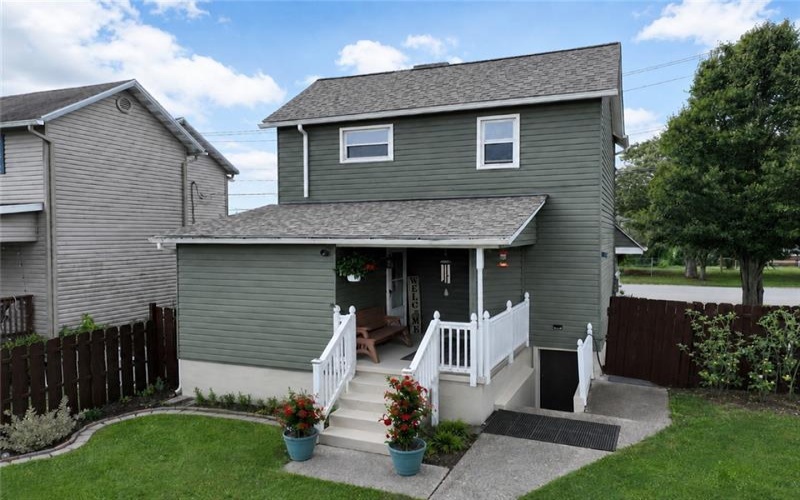 170 Downer Ave, Uniontown, 15401, 3 Bedrooms Bedrooms, ,2 BathroomsBathrooms,Residential,For Sale,Downer Ave,1767144