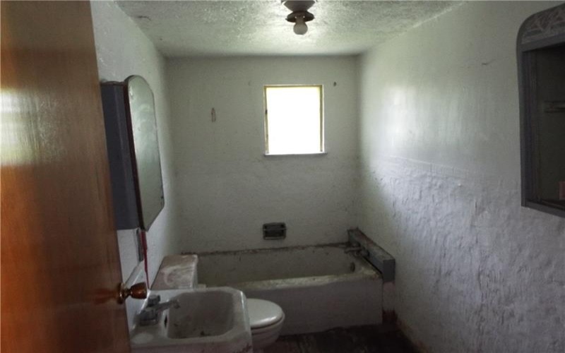 110 Pine St, Ellsworth, 15331, 2 Bedrooms Bedrooms, ,1 BathroomBathrooms,Residential,For Sale,Pine St,1767188