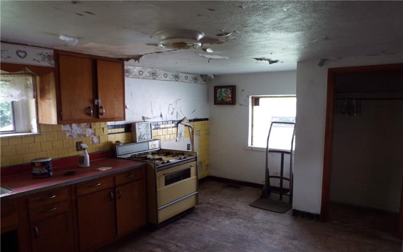 110 Pine St, Ellsworth, 15331, 2 Bedrooms Bedrooms, ,1 BathroomBathrooms,Residential,For Sale,Pine St,1767188