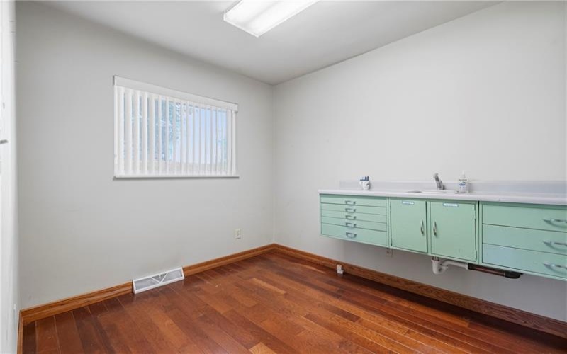 2915 Leechburg, Lower Burrell, 15068, ,Commercial-industrial-business,For Sale,Leechburg,1765707