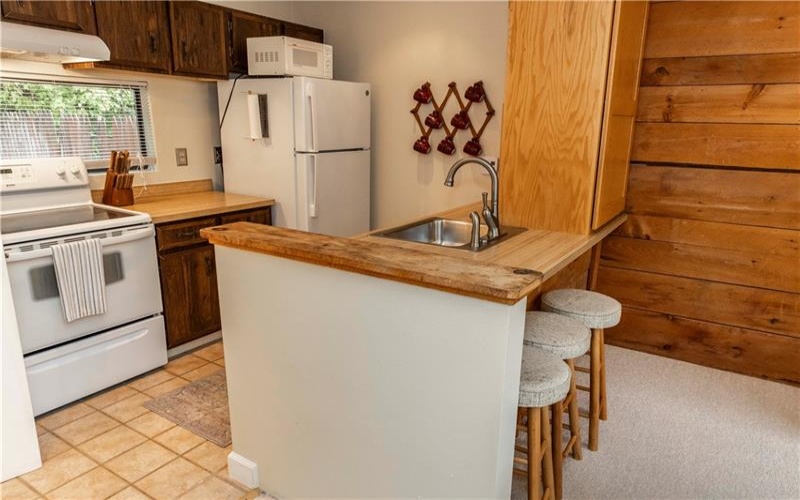 55 Valleyview Drive, Hidden Valley, 15502, 3 Bedrooms Bedrooms, 9 Rooms Rooms,1.1 BathroomsBathrooms,Residential,For Sale,Valleyview Drive,1767199