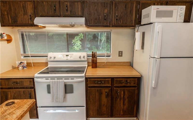 55 Valleyview Drive, Hidden Valley, 15502, 3 Bedrooms Bedrooms, 9 Rooms Rooms,1.1 BathroomsBathrooms,Residential,For Sale,Valleyview Drive,1767199