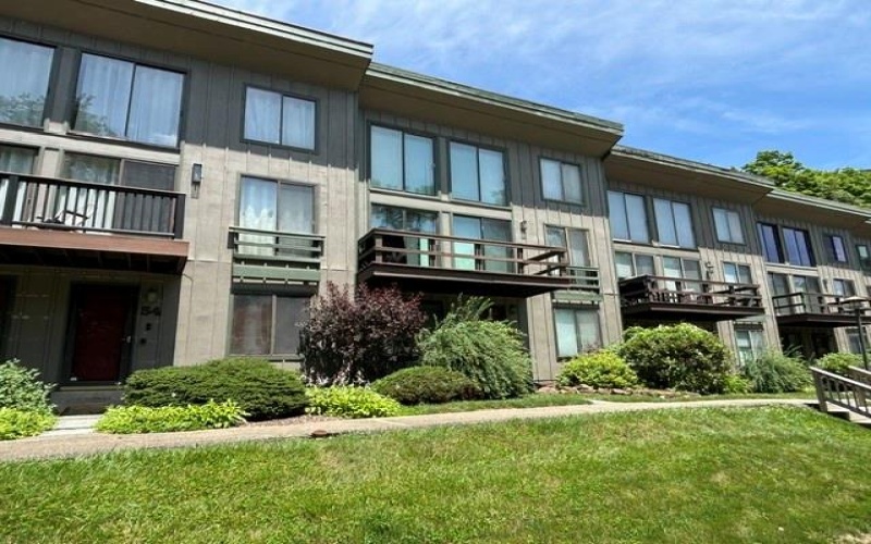 55 Valleyview Drive, Hidden Valley, 15502, 3 Bedrooms Bedrooms, 9 Rooms Rooms,1.1 BathroomsBathrooms,Residential,For Sale,Valleyview Drive,1767199