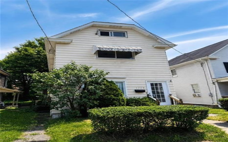 1718 Constitution Blvd, New Kensington, 15068, 3 Bedroom Bedrooms, ,1 BathroomBathrooms,Residential,For Sale,Constitution Blvd,1765713