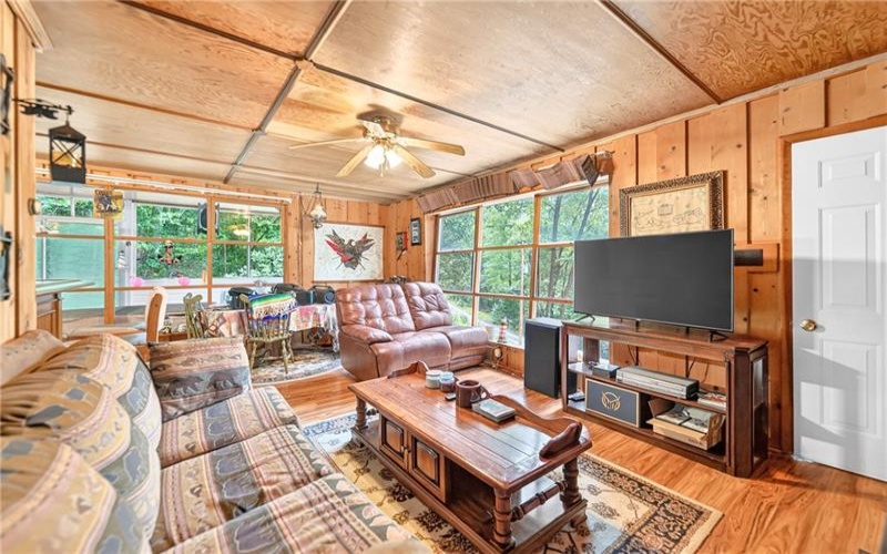 627 Lakeview Rd, Confluence, 15424, 3 Bedrooms Bedrooms, ,1.1 BathroomsBathrooms,Residential,For Sale,Lakeview Rd,1765727