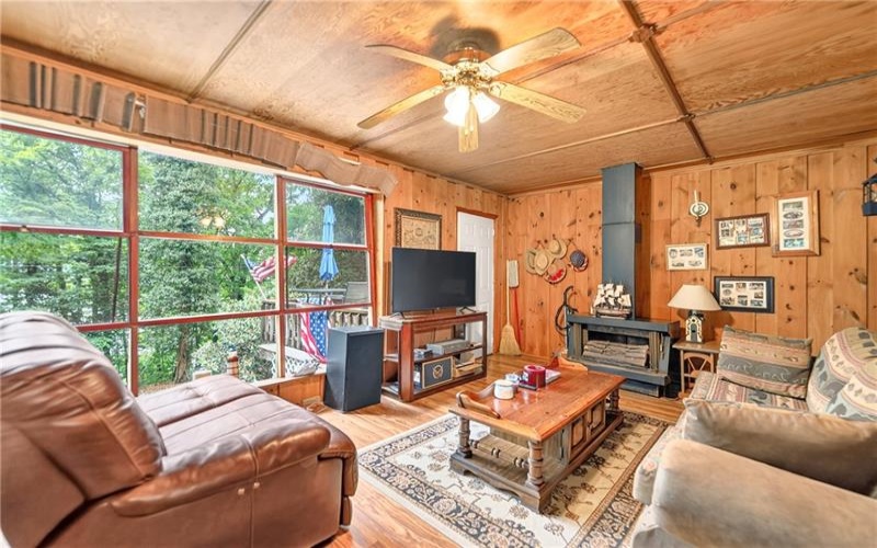 627 Lakeview Rd, Confluence, 15424, 3 Bedrooms Bedrooms, ,1.1 BathroomsBathrooms,Residential,For Sale,Lakeview Rd,1765727