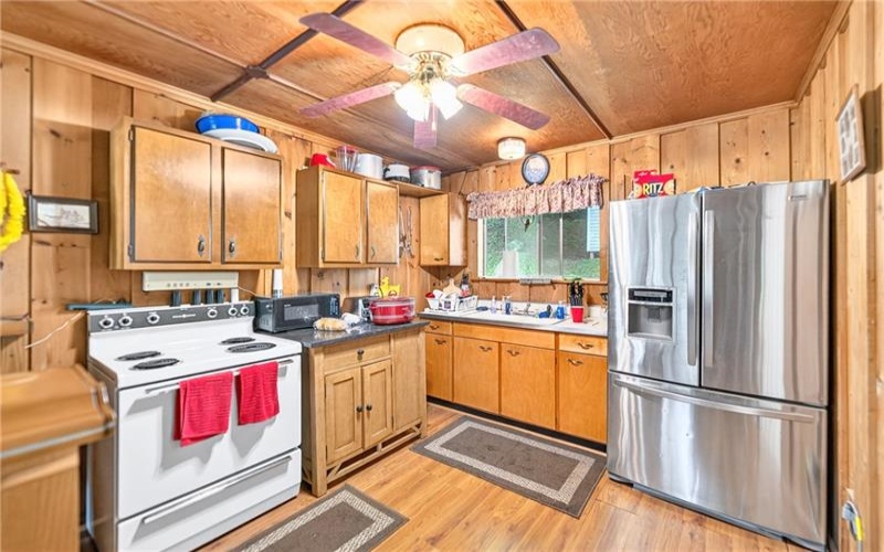 627 Lakeview Rd, Confluence, 15424, 3 Bedrooms Bedrooms, ,1.1 BathroomsBathrooms,Residential,For Sale,Lakeview Rd,1765727