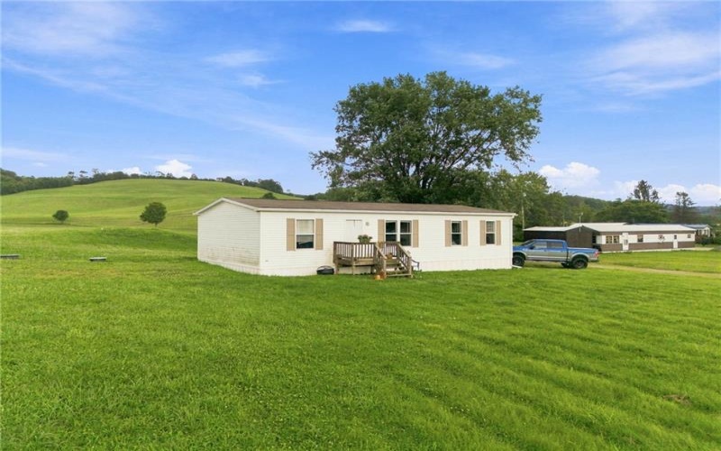 1140 State Route 711, Stahlstown, 15687, 3 Bedrooms Bedrooms, 7 Rooms Rooms,2 BathroomsBathrooms,Residential,For Sale,State Route 711,1767217