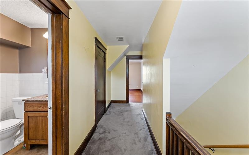 341 Elizabeth St, Uniontown, 15401, 4 Bedrooms Bedrooms, ,2.1 BathroomsBathrooms,Residential,For Sale,Elizabeth St,1767223