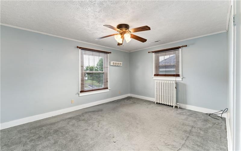 341 Elizabeth St, Uniontown, 15401, 4 Bedrooms Bedrooms, ,2.1 BathroomsBathrooms,Residential,For Sale,Elizabeth St,1767223
