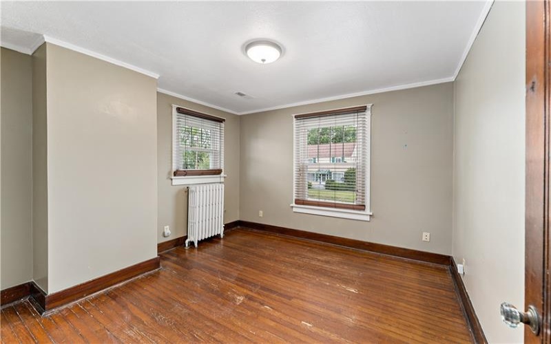 341 Elizabeth St, Uniontown, 15401, 4 Bedrooms Bedrooms, ,2.1 BathroomsBathrooms,Residential,For Sale,Elizabeth St,1767223