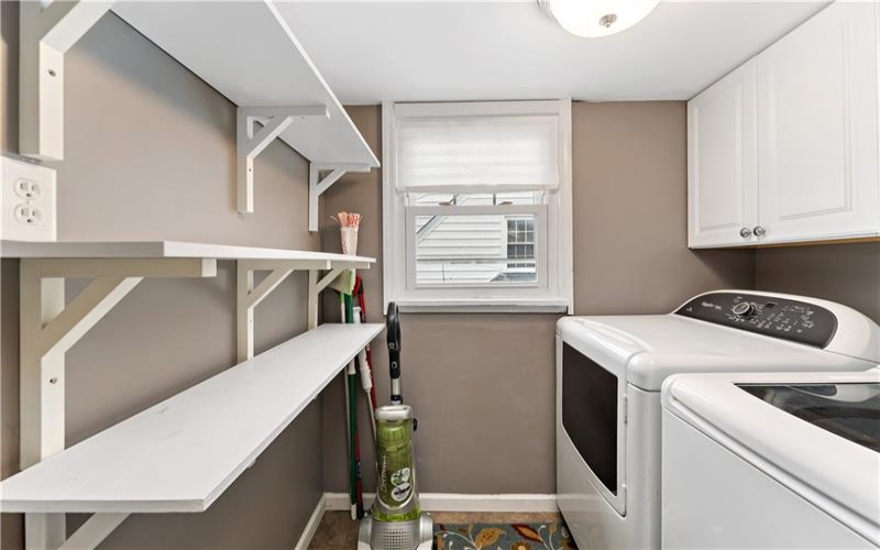 341 Elizabeth St, Uniontown, 15401, 4 Bedrooms Bedrooms, ,2.1 BathroomsBathrooms,Residential,For Sale,Elizabeth St,1767223