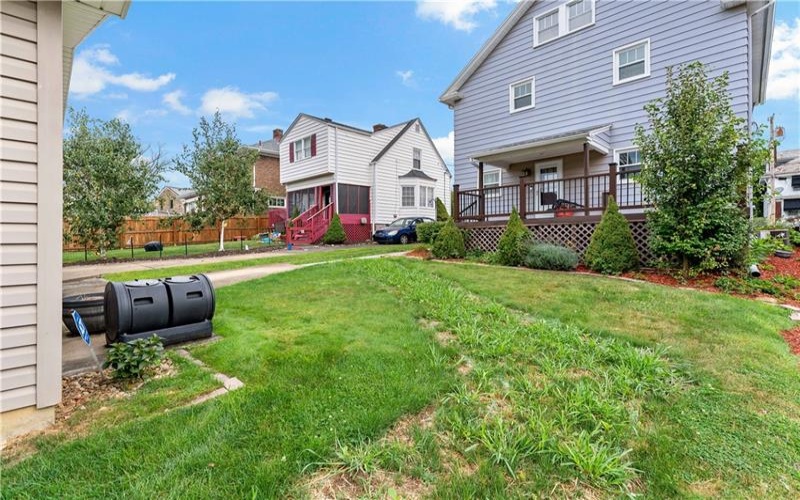 341 Elizabeth St, Uniontown, 15401, 4 Bedrooms Bedrooms, ,2.1 BathroomsBathrooms,Residential,For Sale,Elizabeth St,1767223