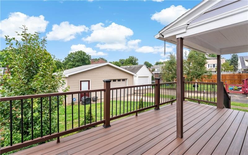 341 Elizabeth St, Uniontown, 15401, 4 Bedrooms Bedrooms, ,2.1 BathroomsBathrooms,Residential,For Sale,Elizabeth St,1767223