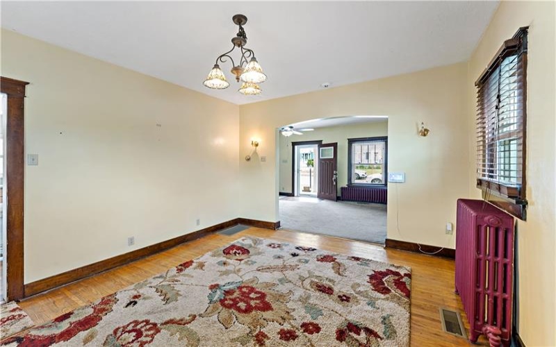 341 Elizabeth St, Uniontown, 15401, 4 Bedrooms Bedrooms, ,2.1 BathroomsBathrooms,Residential,For Sale,Elizabeth St,1767223