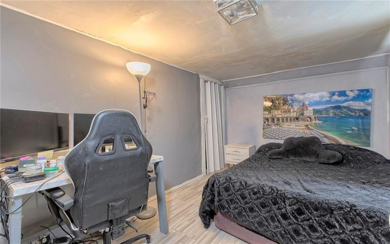 218 4th Street, Jeannette, 15644, 4 Bedrooms Bedrooms, 7 Rooms Rooms,1.1 BathroomsBathrooms,Residential,For Sale,4th Street,1765750