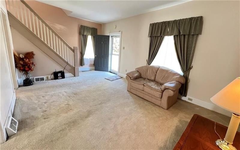 421 Argonne Drive, New Kensington, 15068, 3 Bedrooms Bedrooms, ,1 BathroomBathrooms,Residential,For Sale,Argonne Drive,1767246