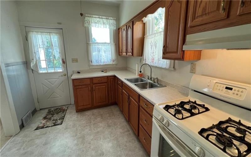 421 Argonne Drive, New Kensington, 15068, 3 Bedrooms Bedrooms, ,1 BathroomBathrooms,Residential,For Sale,Argonne Drive,1767246