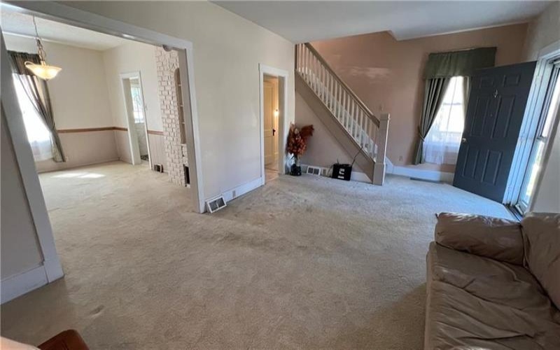 421 Argonne Drive, New Kensington, 15068, 3 Bedrooms Bedrooms, ,1 BathroomBathrooms,Residential,For Sale,Argonne Drive,1767246