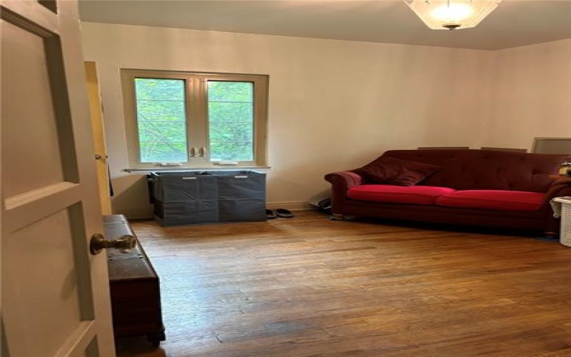 525 Riverview Dr, New Kensington, 15068, 3 Bedrooms Bedrooms, 7 Rooms Rooms,1.2 BathroomsBathrooms,Residential,For Sale,Riverview Dr,1765777