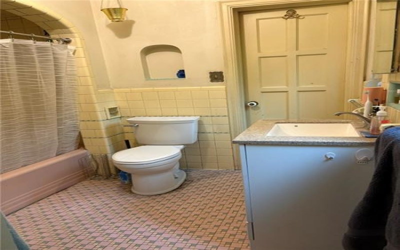 525 Riverview Dr, New Kensington, 15068, 3 Bedrooms Bedrooms, 7 Rooms Rooms,1.2 BathroomsBathrooms,Residential,For Sale,Riverview Dr,1765777