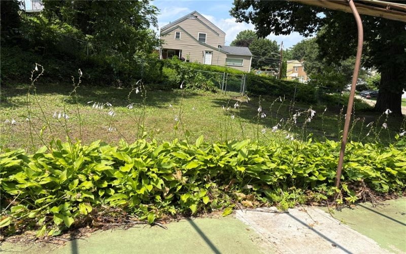 525 Riverview Dr, New Kensington, 15068, 3 Bedrooms Bedrooms, 7 Rooms Rooms,1.2 BathroomsBathrooms,Residential,For Sale,Riverview Dr,1765777