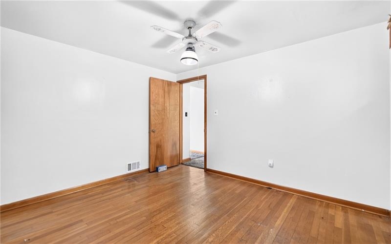203 History Lane, Rostraver Twp., 15012, 3 Bedroom Bedrooms, 7 Room Rooms,2 BathroomBathrooms,Residential,For Sale,History Lane,1767257