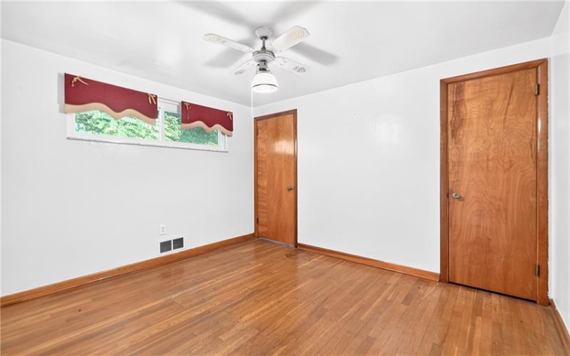 203 History Lane, Rostraver Twp., 15012, 3 Bedroom Bedrooms, 7 Room Rooms,2 BathroomBathrooms,Residential,For Sale,History Lane,1767257