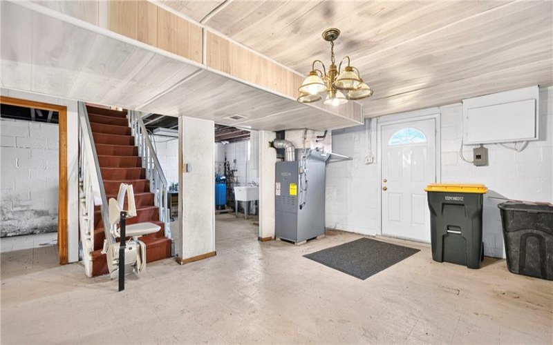 203 History Lane, Rostraver Twp., 15012, 3 Bedroom Bedrooms, 7 Room Rooms,2 BathroomBathrooms,Residential,For Sale,History Lane,1767257