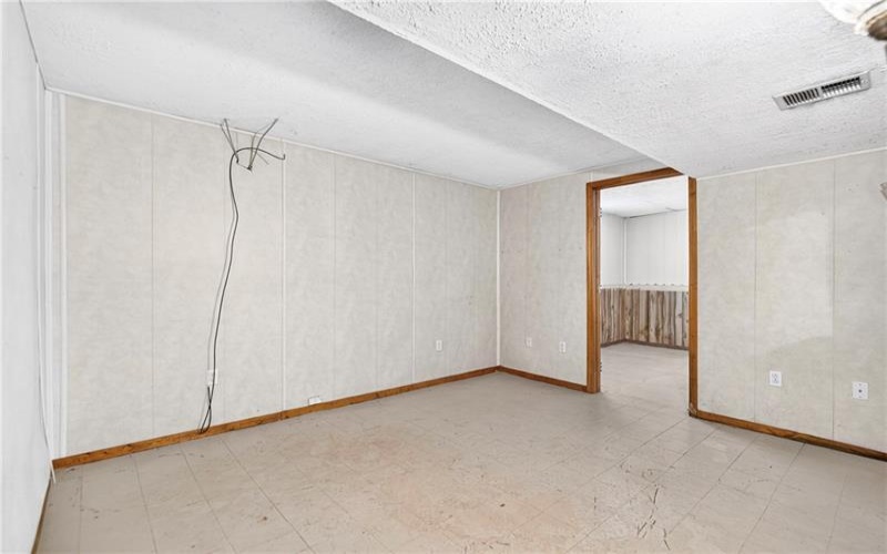 203 History Lane, Rostraver Twp., 15012, 3 Bedroom Bedrooms, 7 Room Rooms,2 BathroomBathrooms,Residential,For Sale,History Lane,1767257