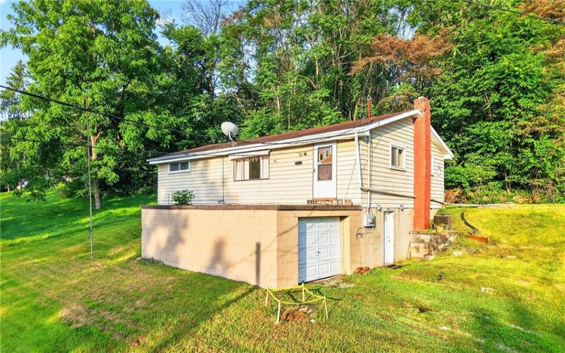203 History Lane, Rostraver Twp., 15012, 3 Bedroom Bedrooms, 7 Room Rooms,2 BathroomBathrooms,Residential,For Sale,History Lane,1767257